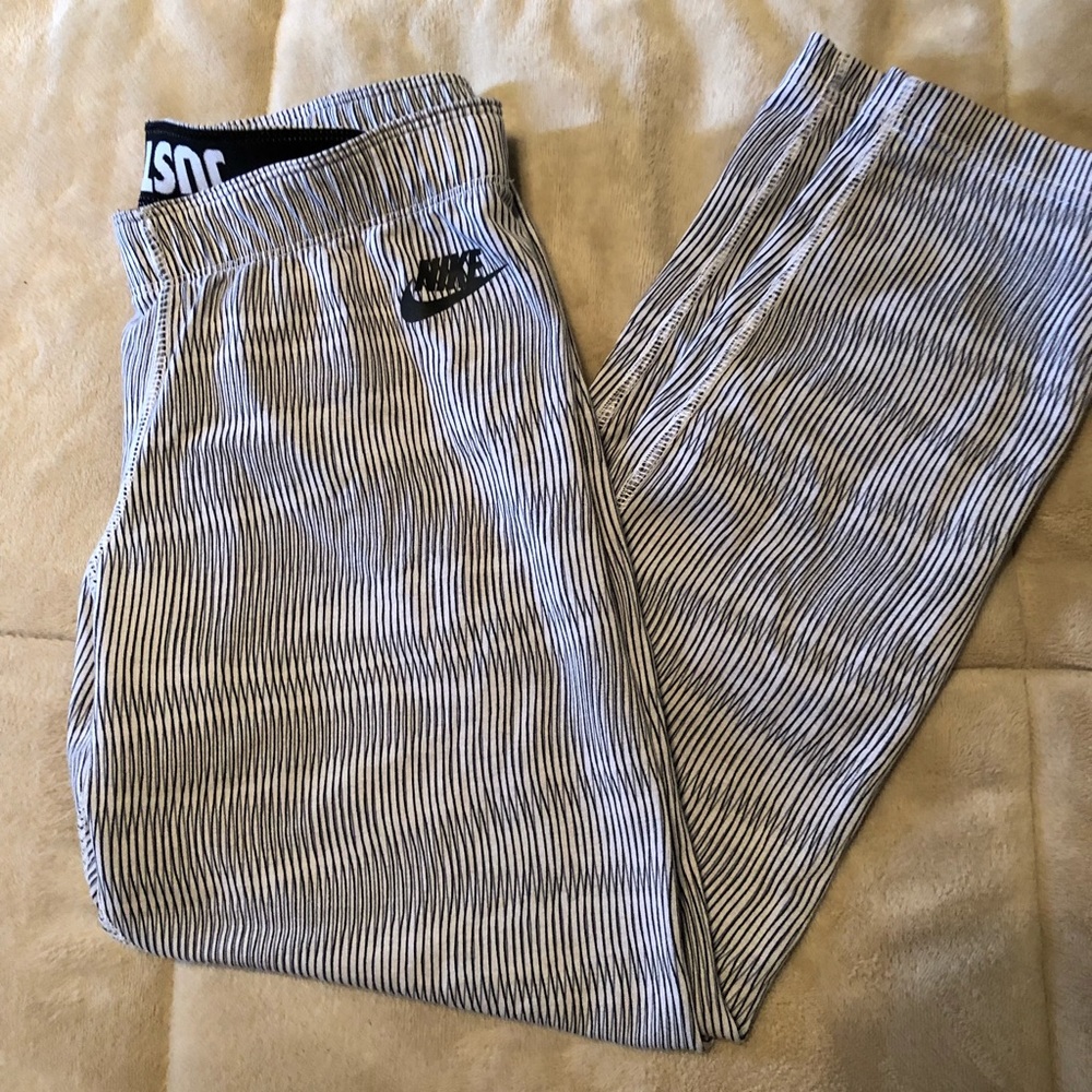 Nike leggings